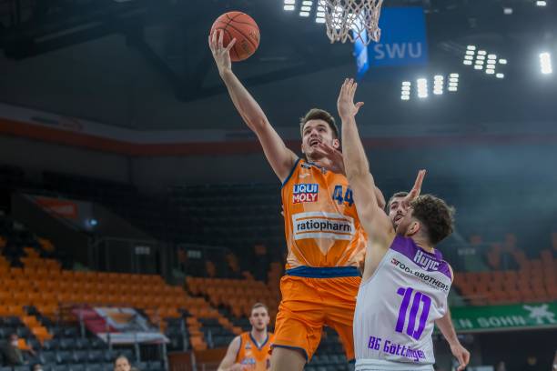 展露头角 展露头角