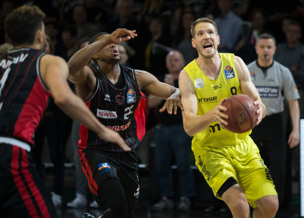 更需要策略 更需要策略