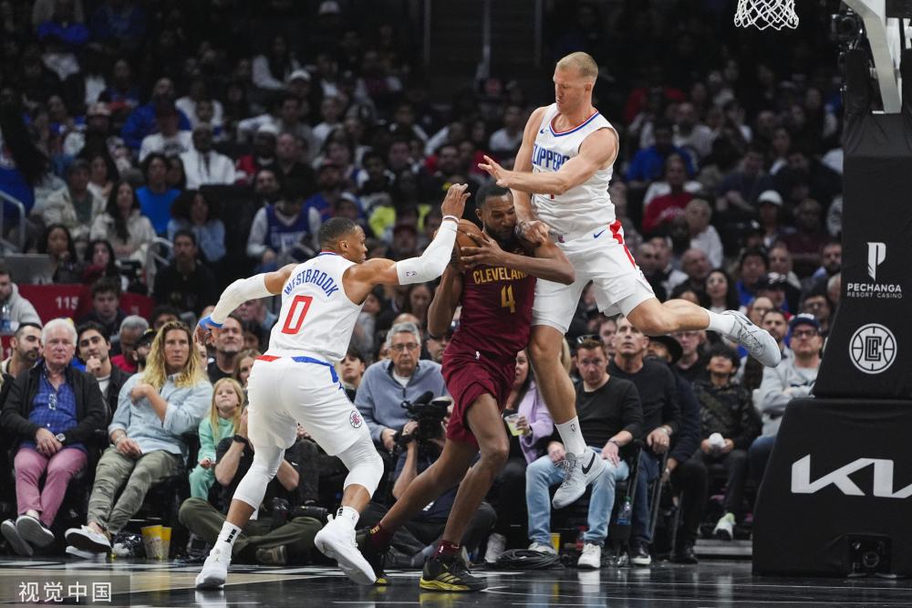 占据一席之 占据一席之