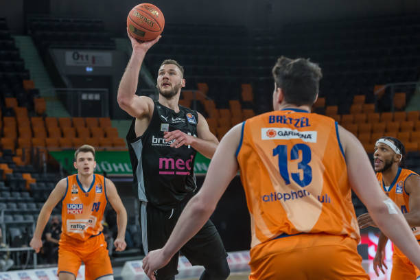 不少优秀的 不少优秀的