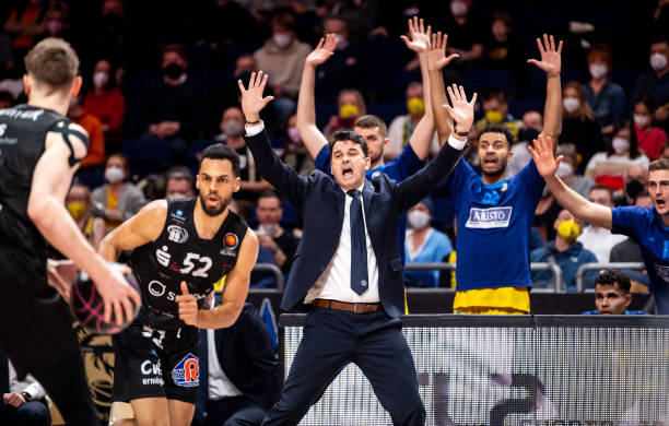 贯赛事上的 贯赛事上的